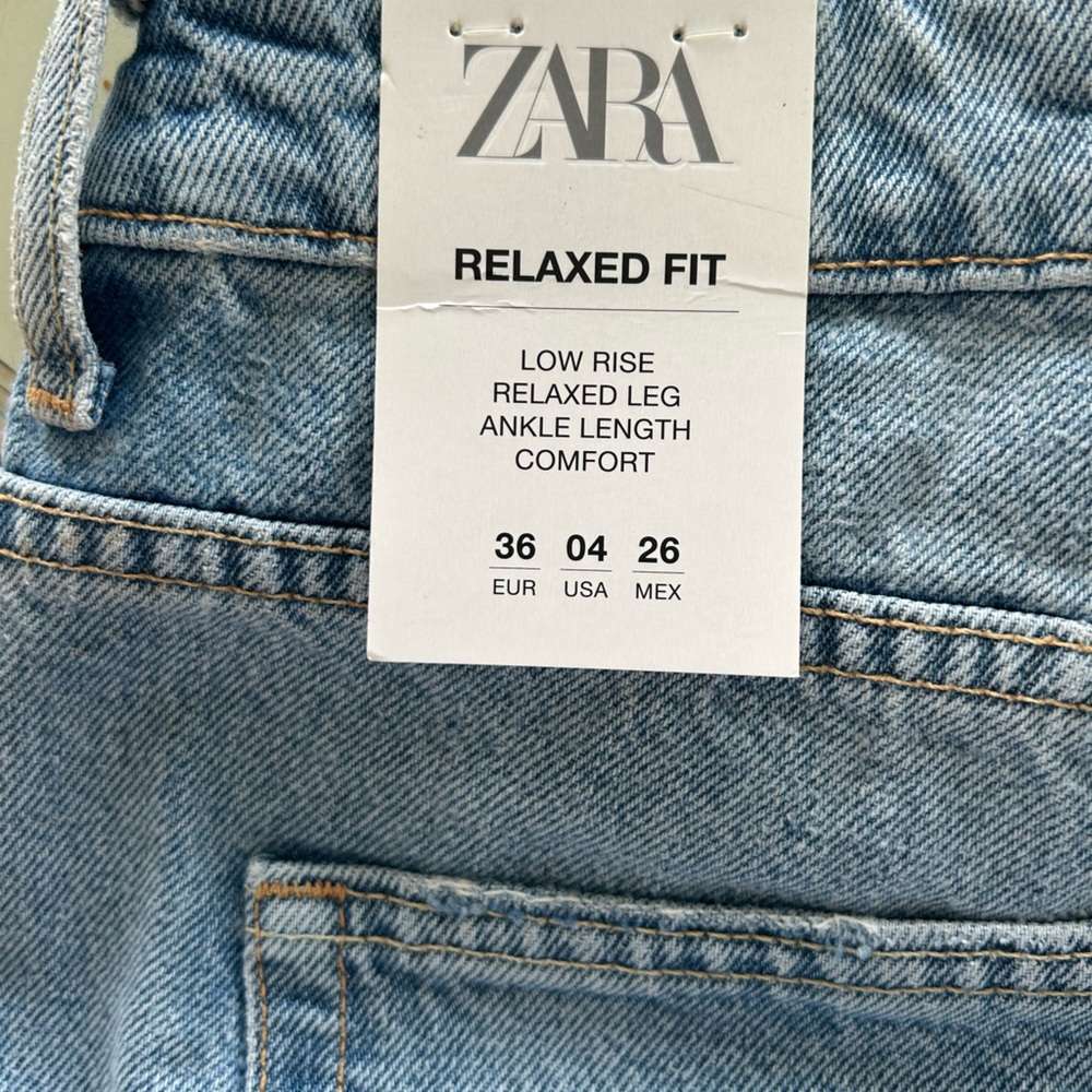 Zara Relaxed Fit Low Rise Jeans